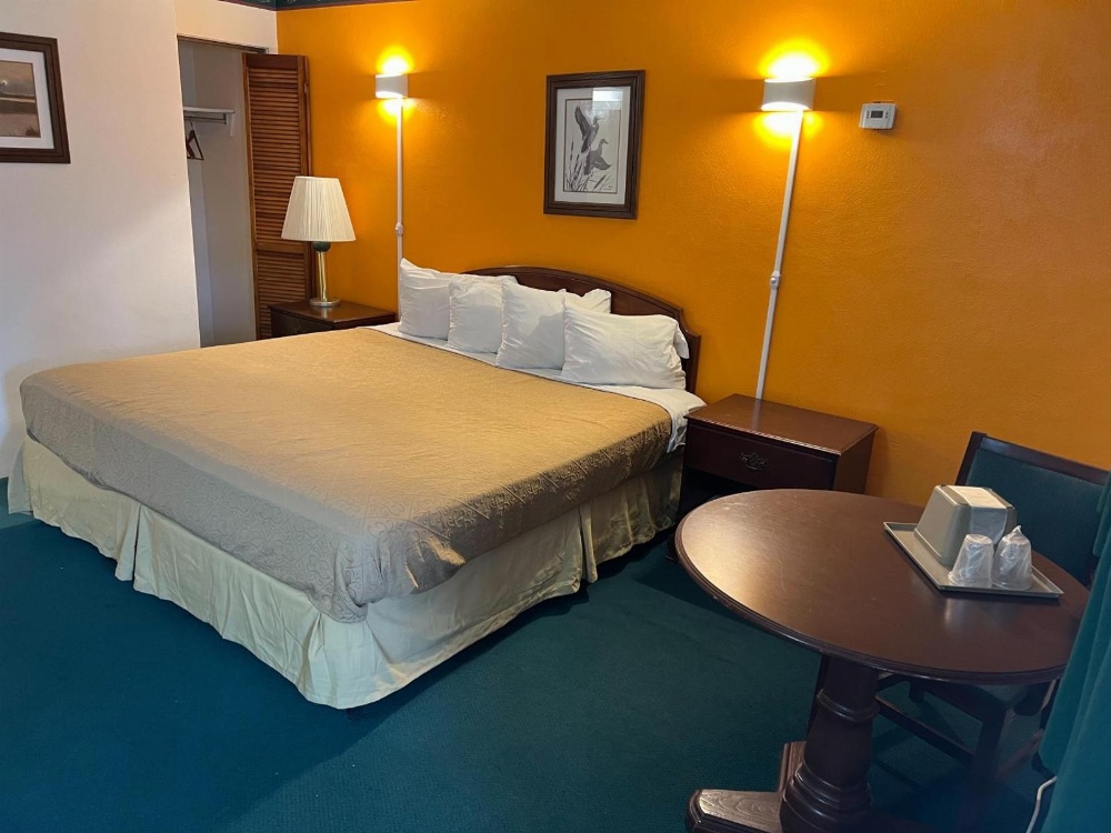 Sunrise Motel Main image